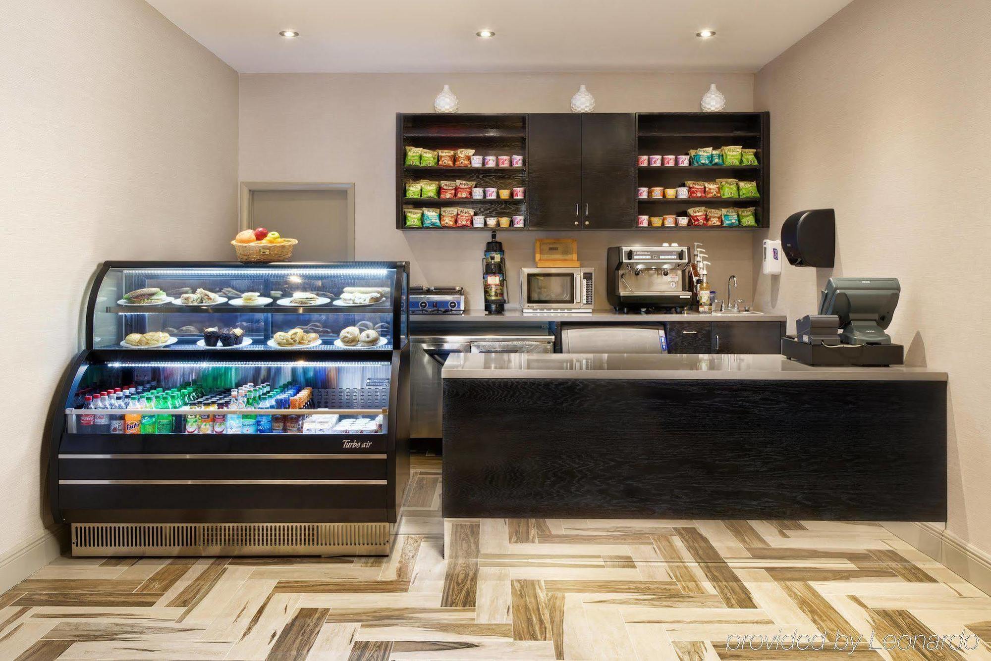 Doubletree By Hilton Orlando East - Ucf Area Hotel Alafaya Exterior photo